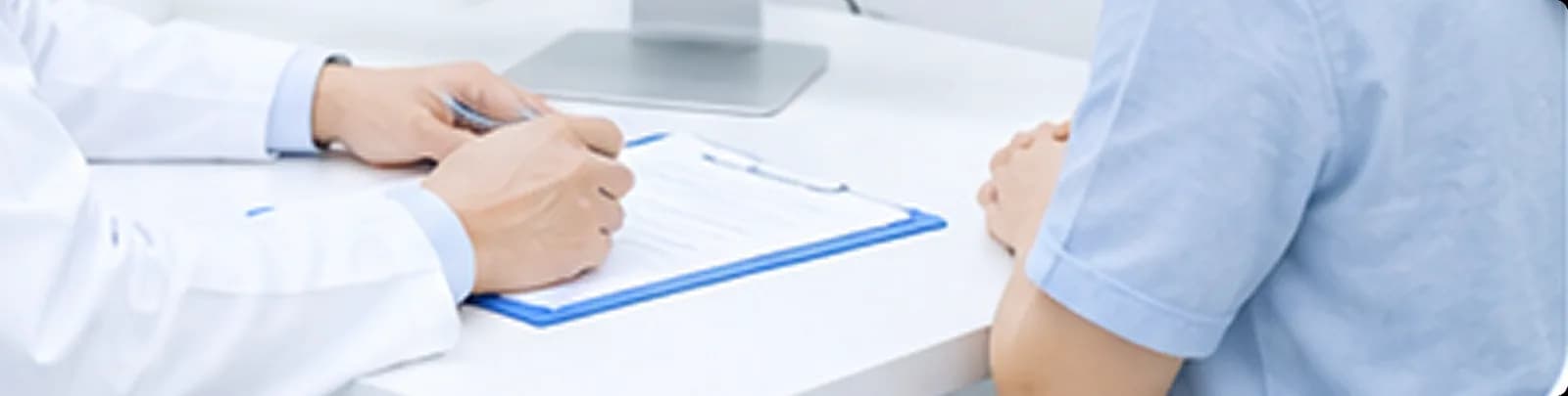 Bác sĩ hướng dẫn lịch tái khám và theo dõi sau điều trị